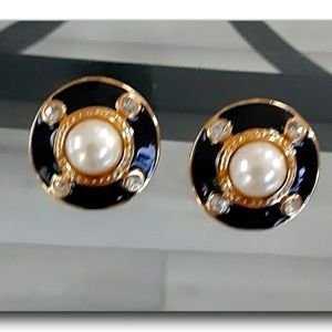 Vendôme Luxury Vintage Jewelry Clip-On Earrings
